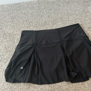 Lululemon black tennis/Pickleball/golf skirt